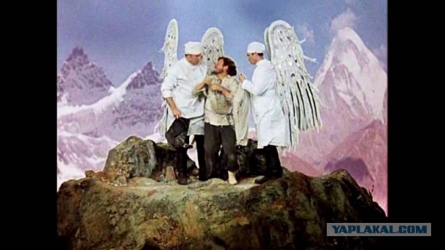 Голый мужик пролетел несколько этажей и приземлился на соседский кондиционер в подмосковном Красногорске