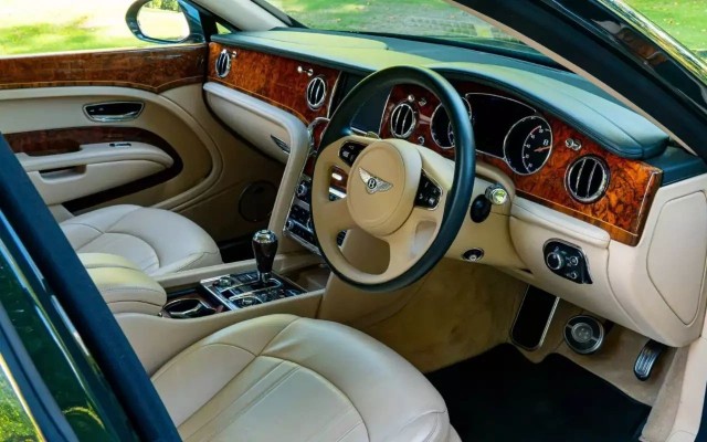 Кому Bentley ?