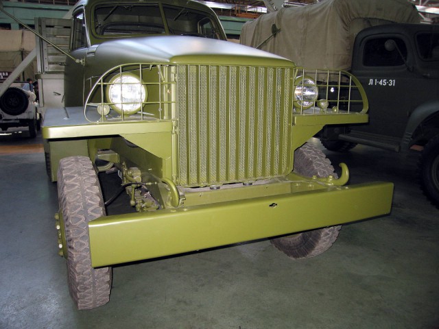 Выставка военных автомобилей. ПО "Ленрезерв", СПб.