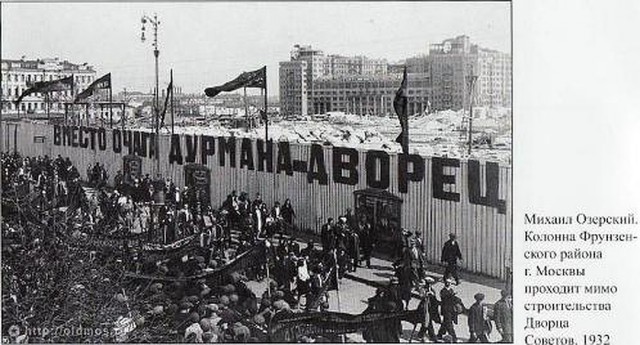 Житель Екатеринбурга попытался обойти полицейских по воде