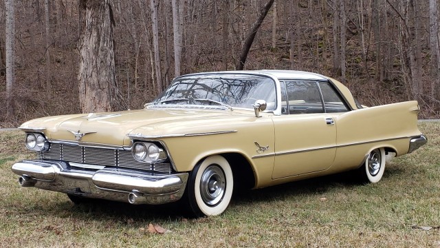 Американцы - 23. 1962 Imperial Crown. Красивых автофото пост