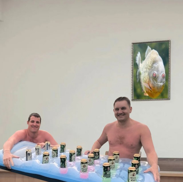 Фотожаба "Чуваки на отдыхе"