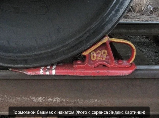 А в Светогорске (Ленобласть) одинокие вагоны сами по себе по городу ездят