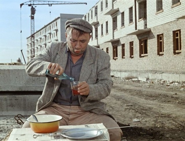 В этот день, 40 лет назад, штукатур-маляр Андрей...