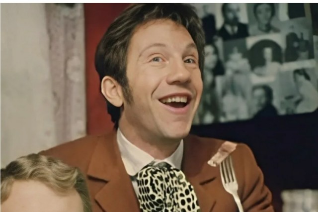 Великолепная Элизабет Хёрли