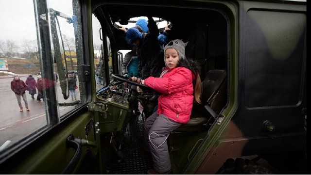 Троллинг на военном параде в Нарве