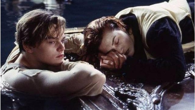 Леонардо Ди Каприо спас человека, который выпал за борт и провёл в воде более 11 часов