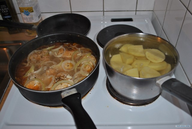 Пятничные посиделки на теплотрассе (с)
