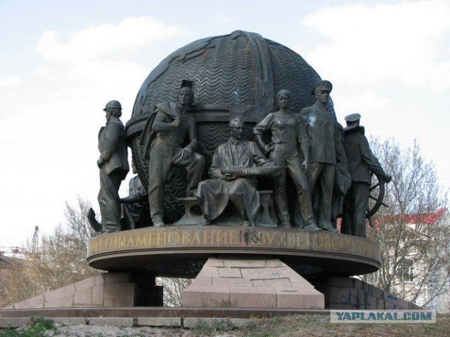 Необычные статуи мира