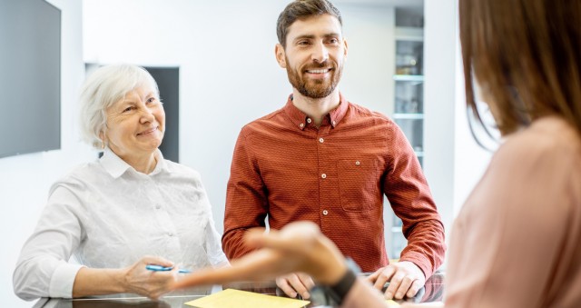 77% американских зумеров приходят на интервью с родителями