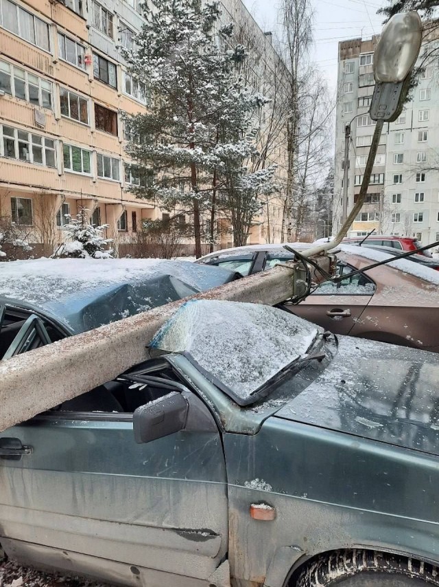 Внимание! Работает уборочная техника