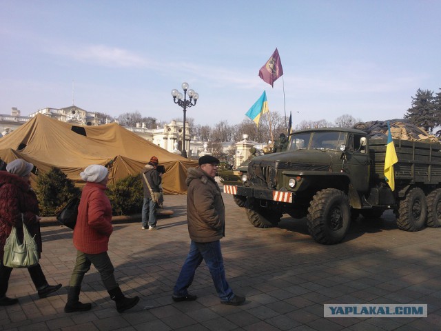 Мариинский парк и ул. Грушевского 26.02.14