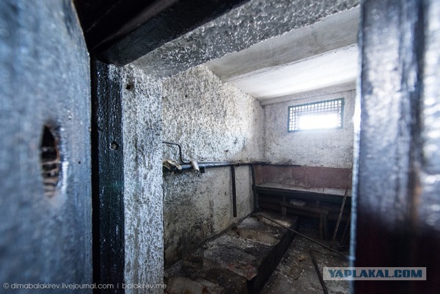 Тюрьма, в которой чуть не замерзли 300 заключенных