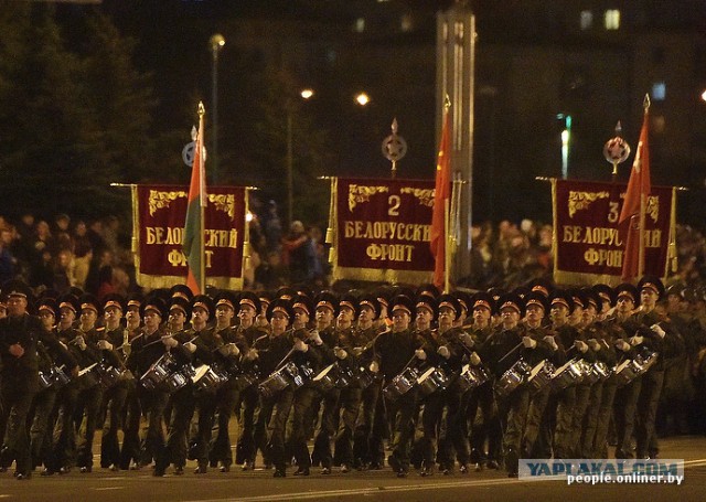 Минск. Ночная репетиция парада Победы