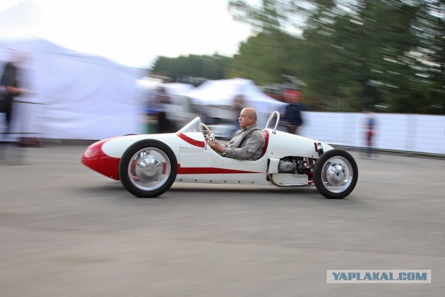Игра на ЯПе: Угадай АВТО-9