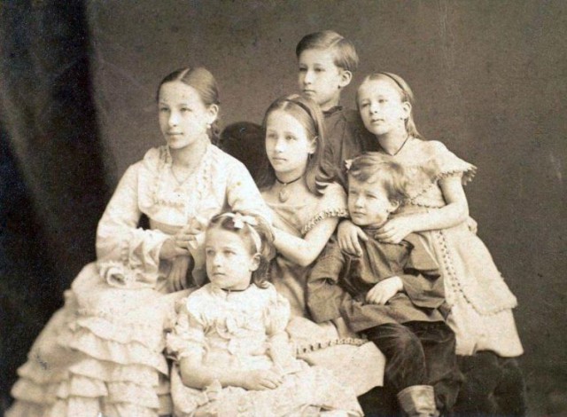 ФотоИстория: еще 100 кадров