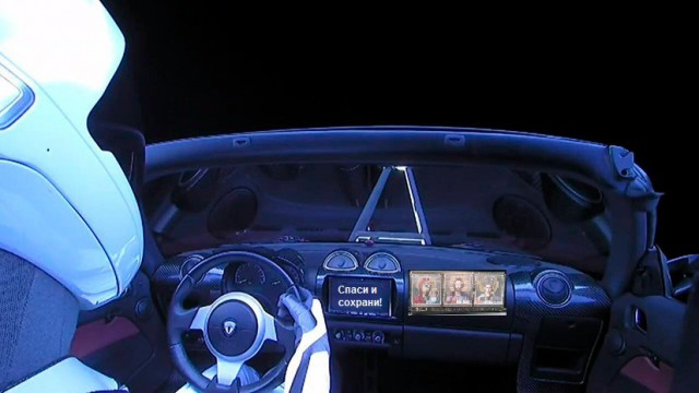 «Роскосмос»: запуск Falcon Heavy с родстером на борту — «хороший трюк»