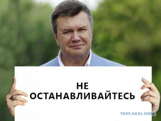 Силовики зачистили здание Конгресса с помощью слезоточивого газа и оружия