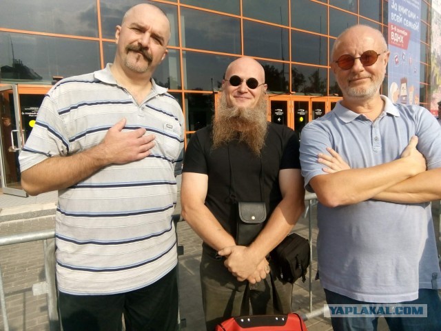 ЯП, а у кого из вас есть фото со знаменитостью?