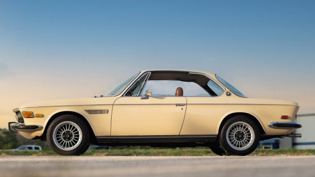 1974 Stutz Blackhawk. Автопятница №34