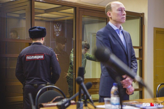 «Прошу не ставить на мне крест». Суд отказал Тимуру Бекмансурову в смягчении пожизненного приговора за убийства в ПГНИУ