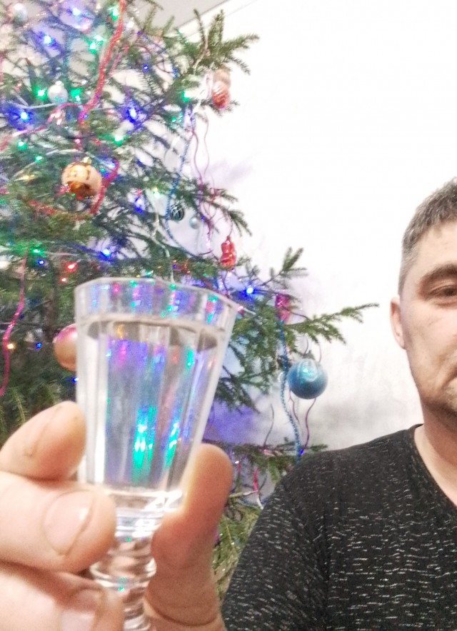 С Новым Годом, ЯПлакалъ!