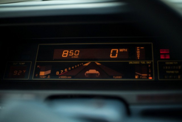 Невероятные «фишки» японских автомобилей 80-х