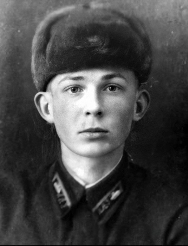 Евгений Кузнецов. Люди из стали