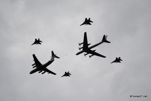 Самолеты над Москвой