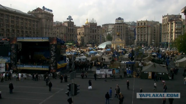 В Киеве начался митинг против новой власти