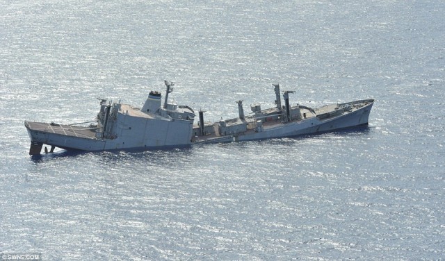 Австралийская подлодка потопила корабль США