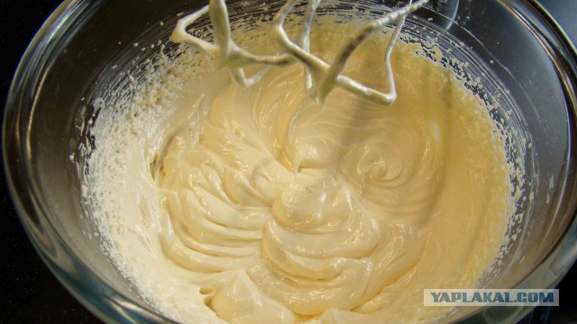 Шоколадный пирог с творожной прослойкой