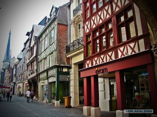 И целого мира мало!