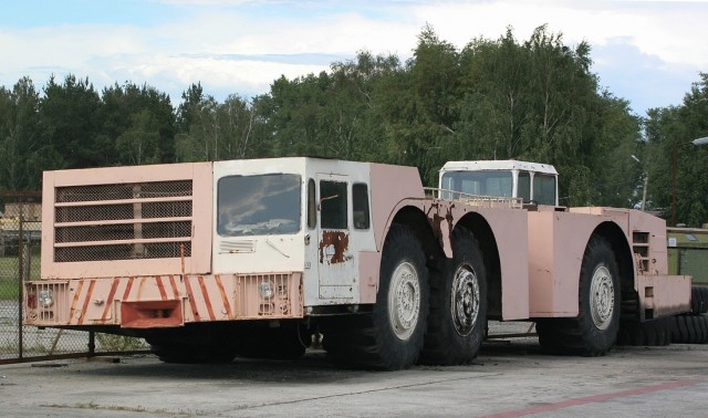 Игра на ЯПе: Угадай АВТО-9