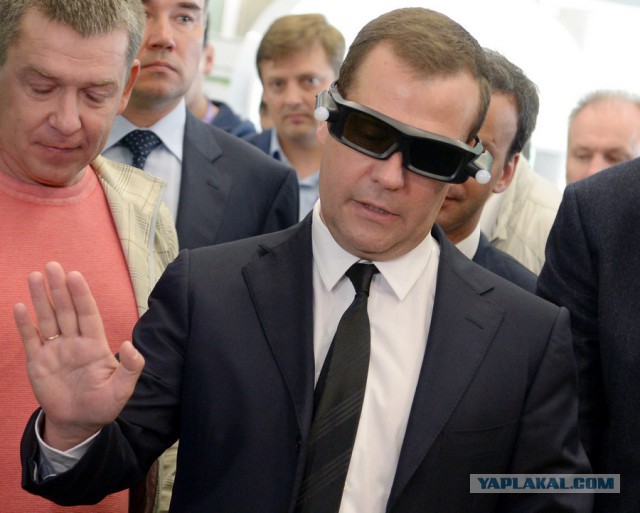СМИ потеряли Медведева