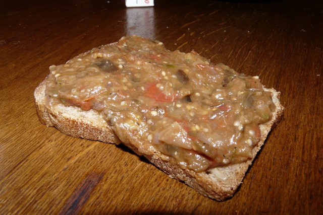 Пятничные посиделки на теплотрассе ©