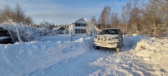 Кардиологи заявили о риске внезапной смерти при ручной уборке снега