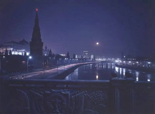 Москва и москвичи. Двадцатый век. 12.05.25