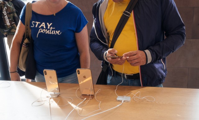 Несколько трюков Apple, благодаря которым компании удается продавать людям вещи, которые им не по карману