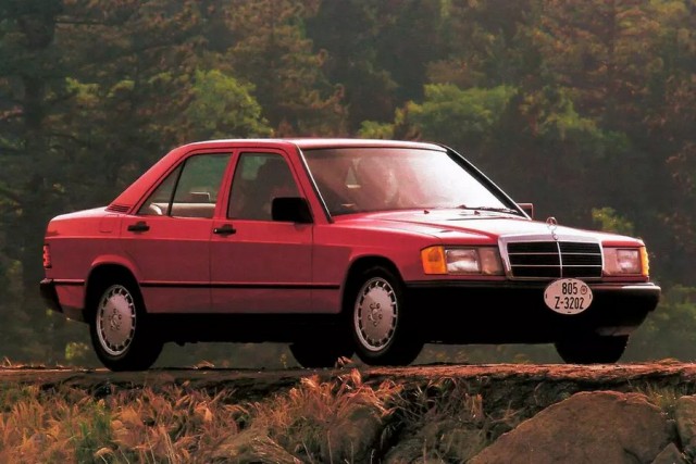 40 лет Mercedes-Benz 190