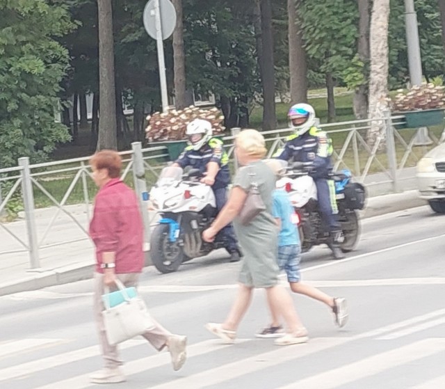 Мотопогоня в Париже