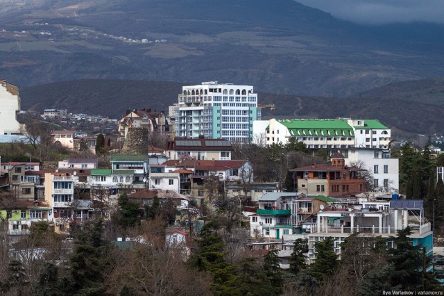 Алушта: курорт-антиутопия