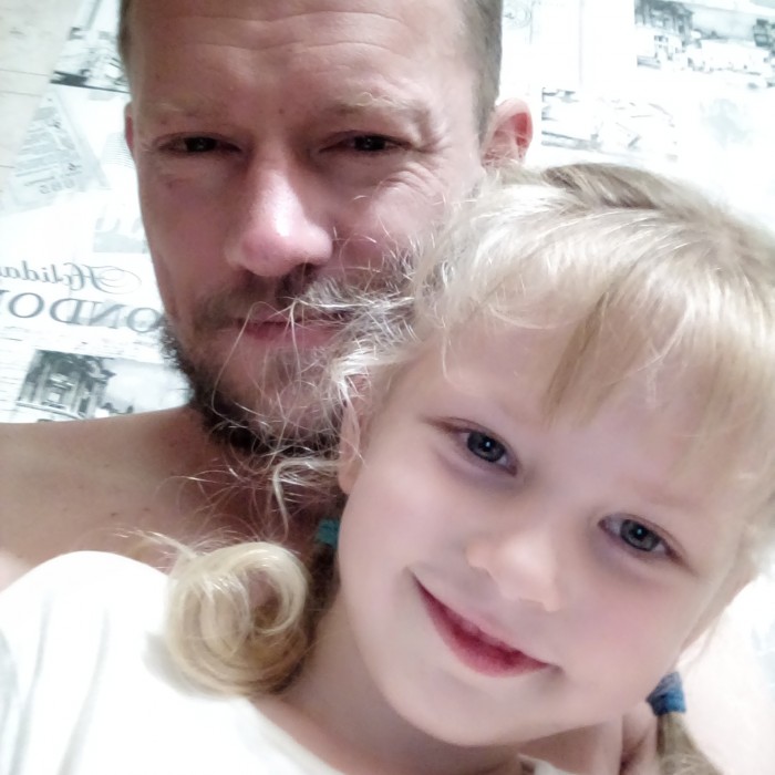 Большие папы и маленькие дети