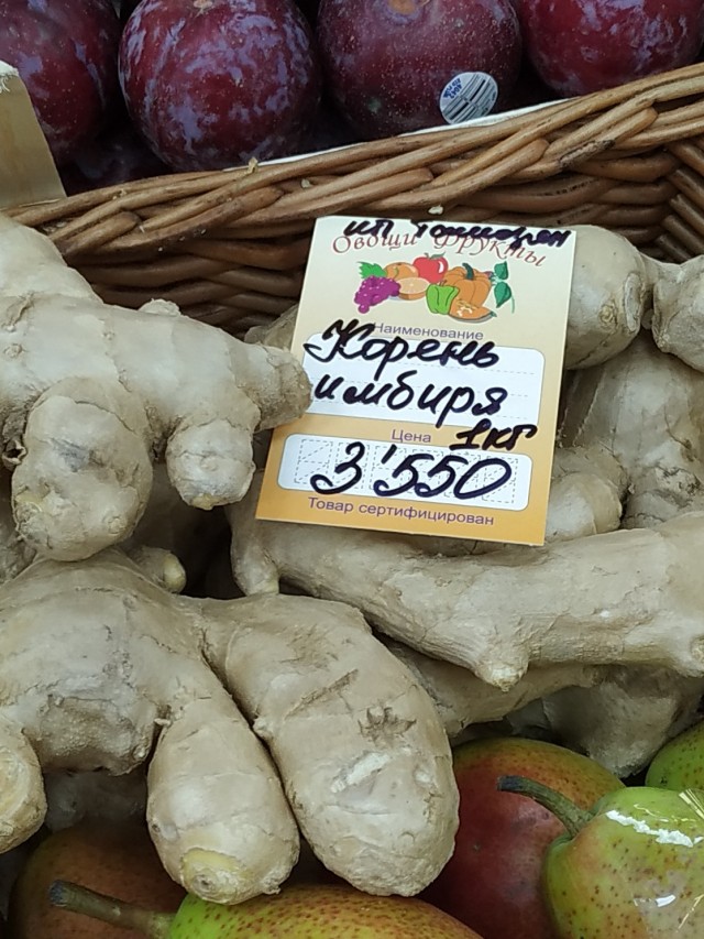 "Одна из лучших кухонь мира". Рок-музыкант из США заступился за русскую кухню
