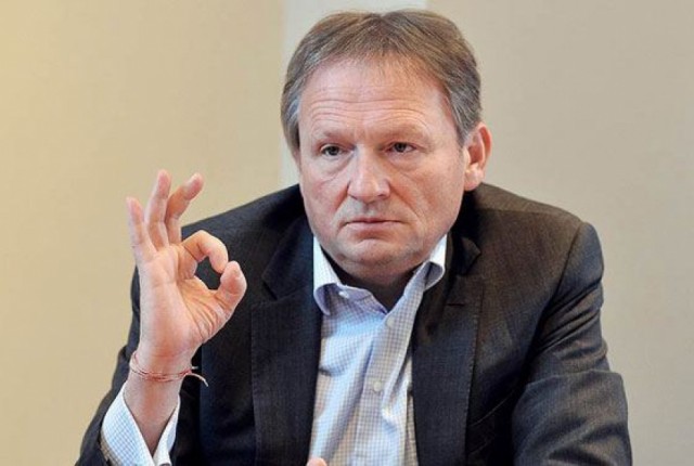 В Новосибирске трое гастарбайтеров из Средней Азии зарезали русского таксиста.