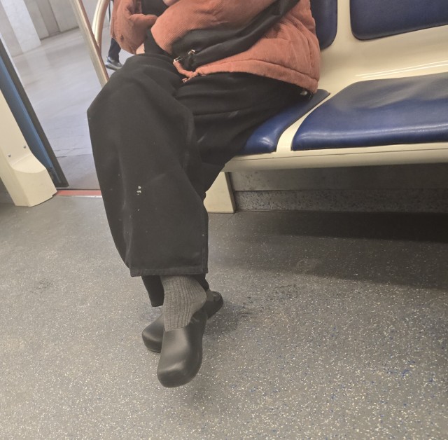 А вы говорите галоши не носят в Москве