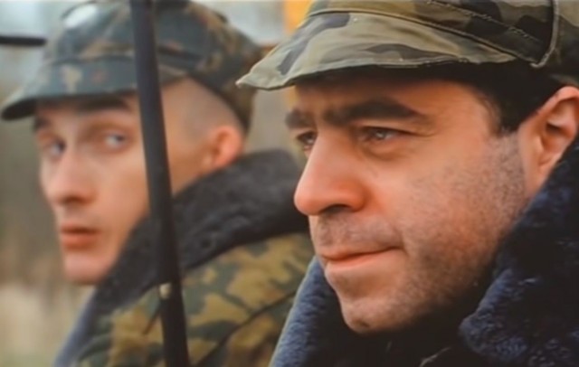 Пять лет назад привёз с полигона луковицу.