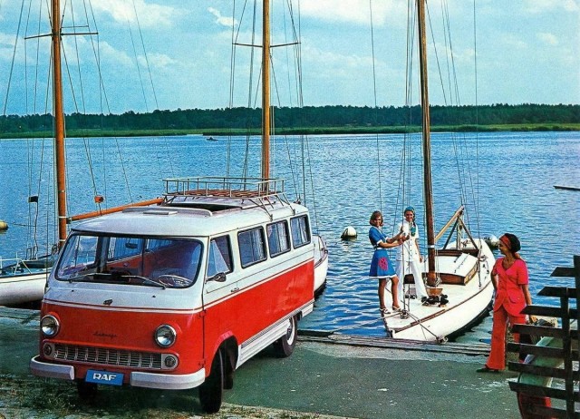 Фотохроника "загнивающего совка". Часть 11. Советские автомобили
