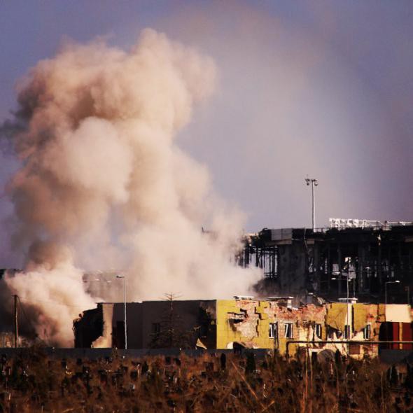 Украинцы атаковали донецкий аэропорт