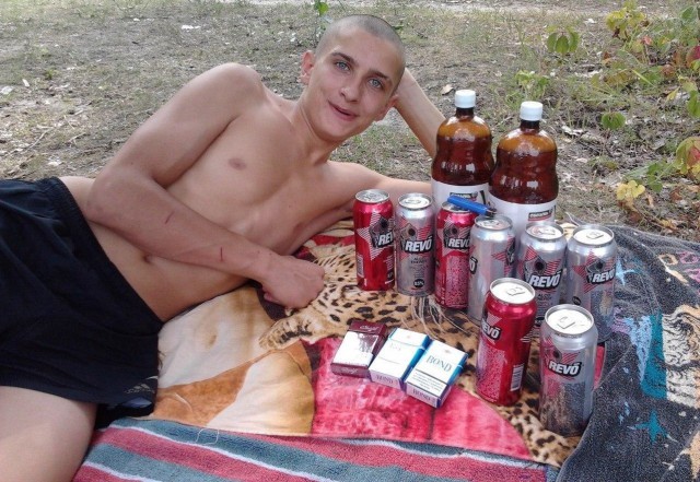 Соцсети, опять.